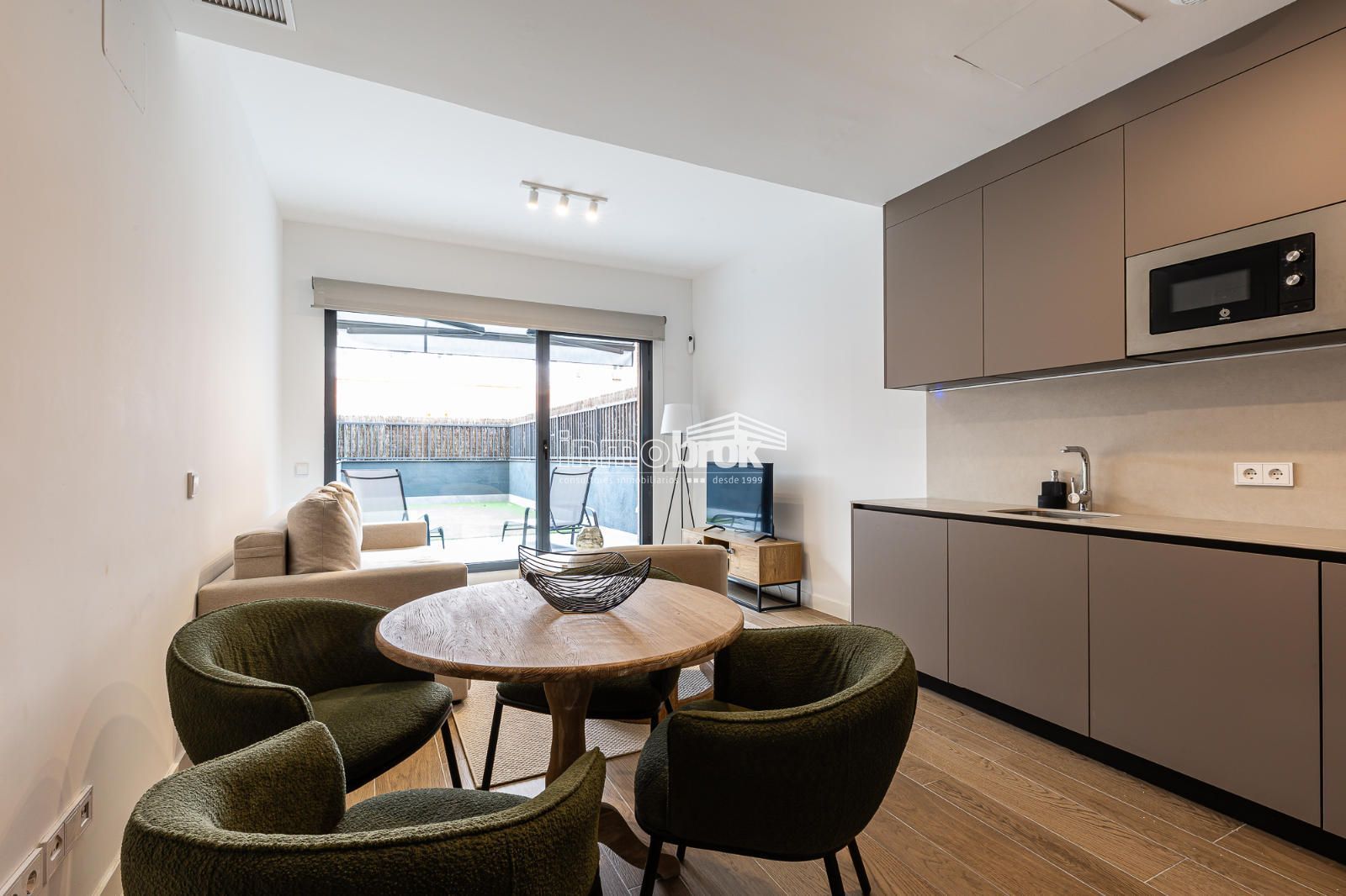 Sala de estar de Dúplex de alquiler en  Madrid Capital con Aire acondicionado, Calefacción y Terraza