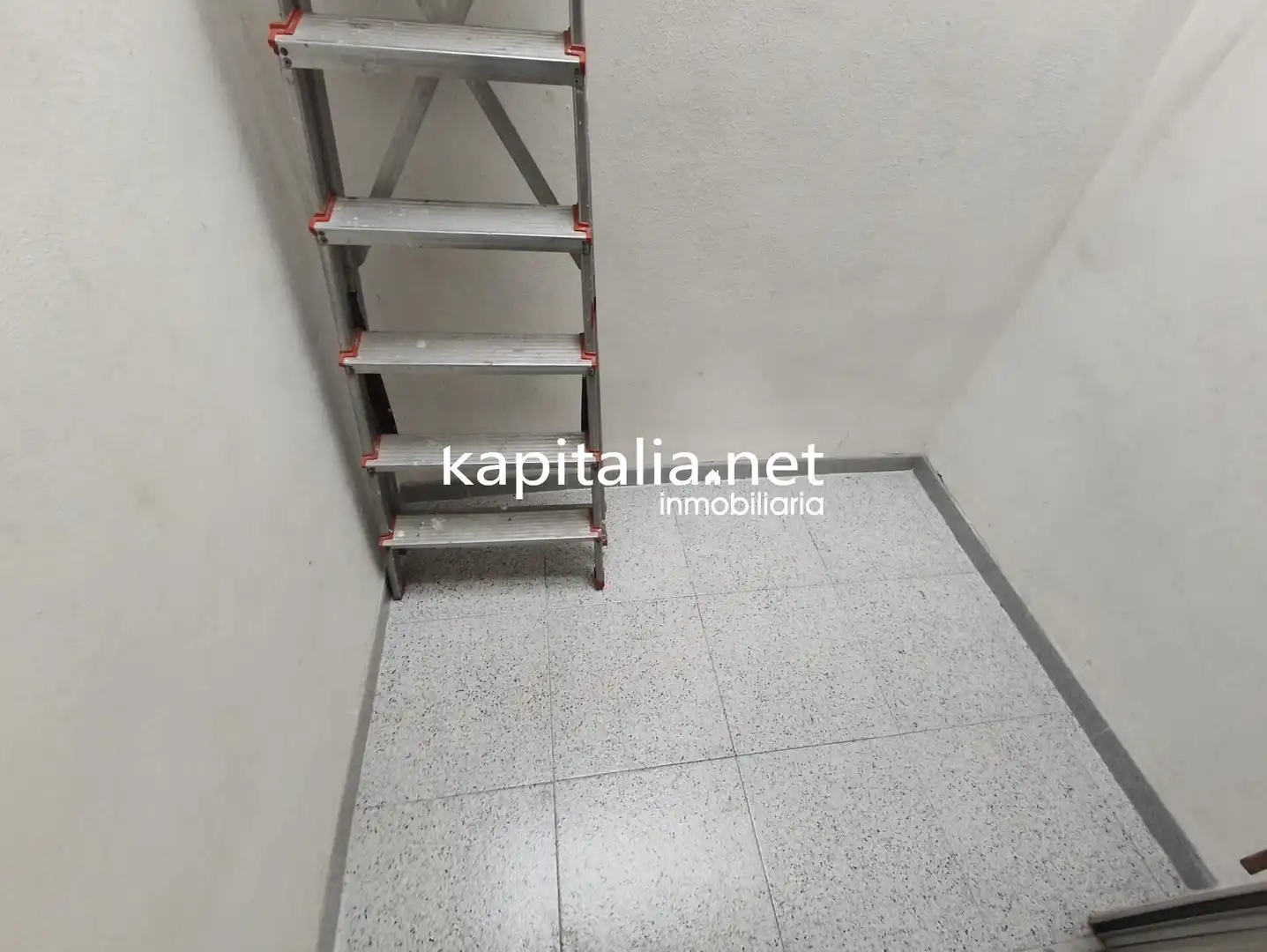 Flat for sale in Otos