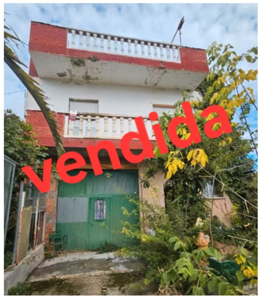 Vista exterior de Casa o chalet en venta en Albares con Amueblado