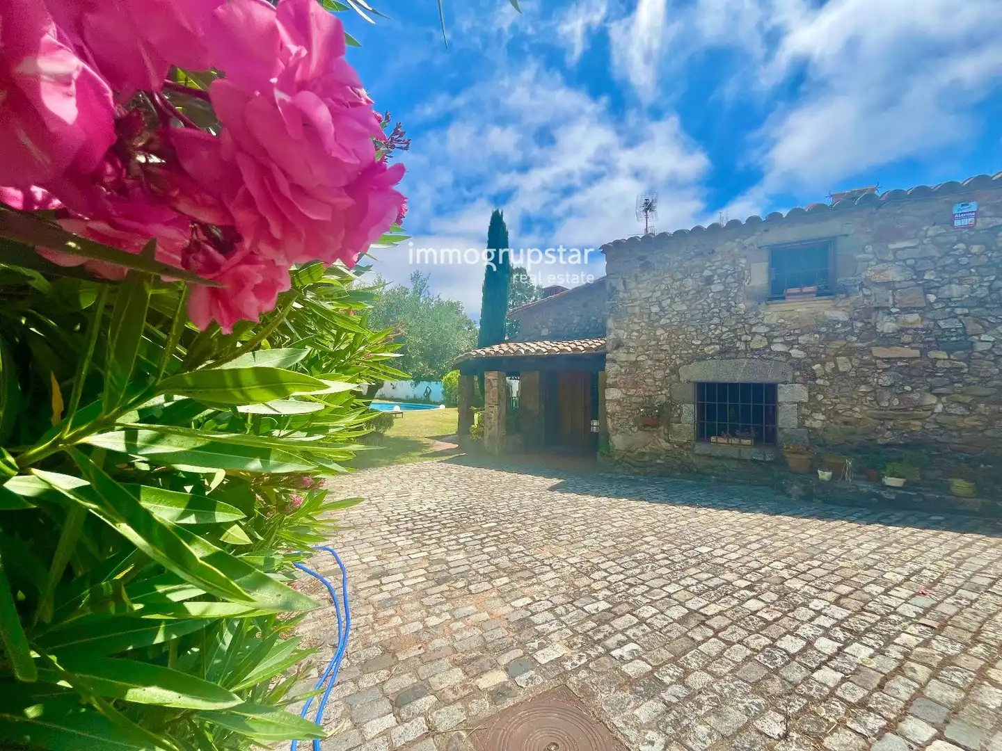 Vista exterior de Finca rústica en venda en Castell d'Aro, Platja d'Aro i s'Agaró amb Calefacció, Terrassa i Traster