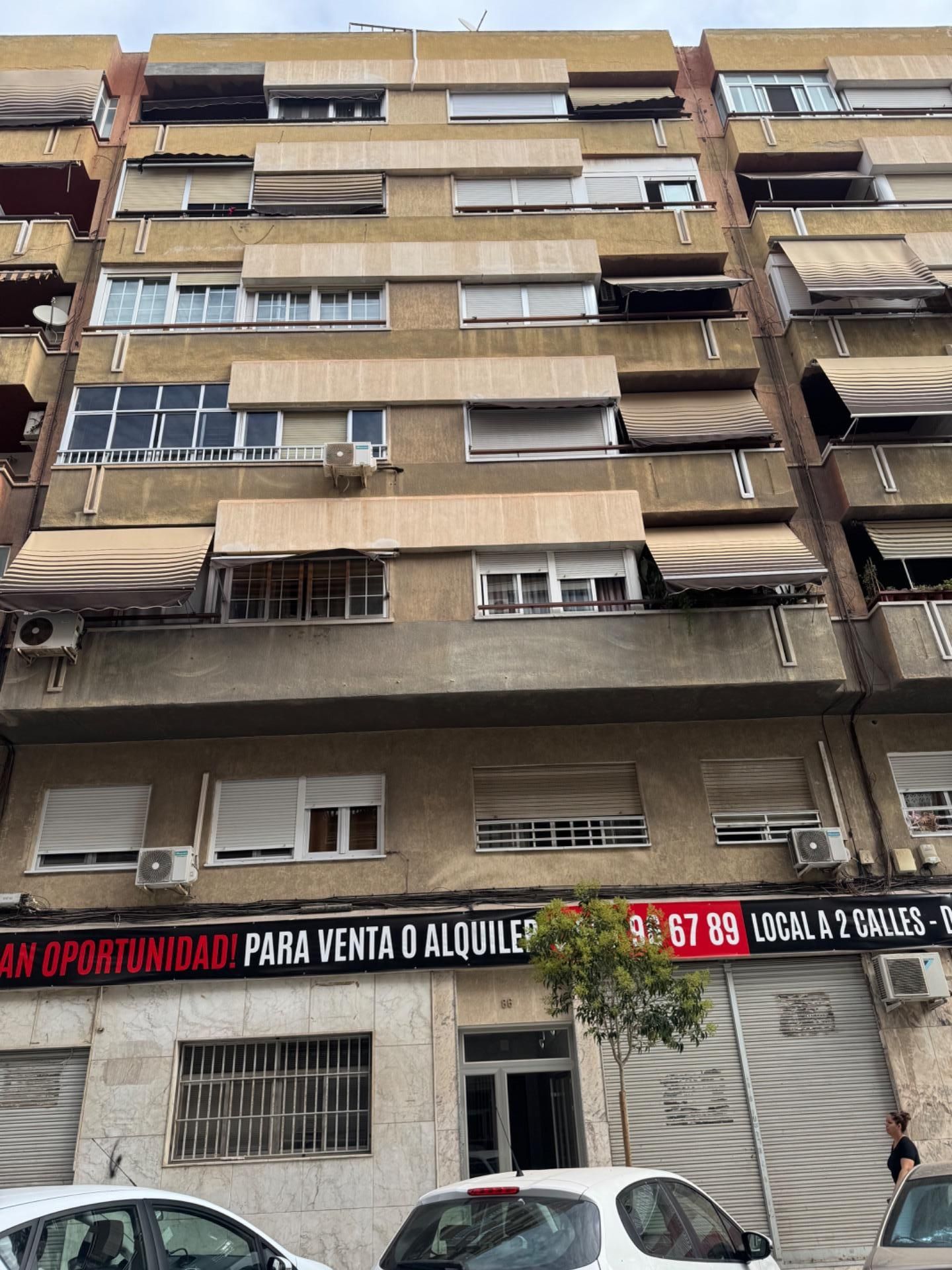 Vista exterior de Pis en venda en Elche / Elx amb Aire condicionat, Calefacció i Balcó