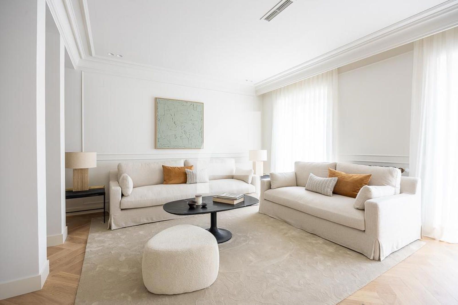 Sala d'estar de Dúplex en venda en  Madrid Capital amb Aire condicionat, Calefacció i Terrassa