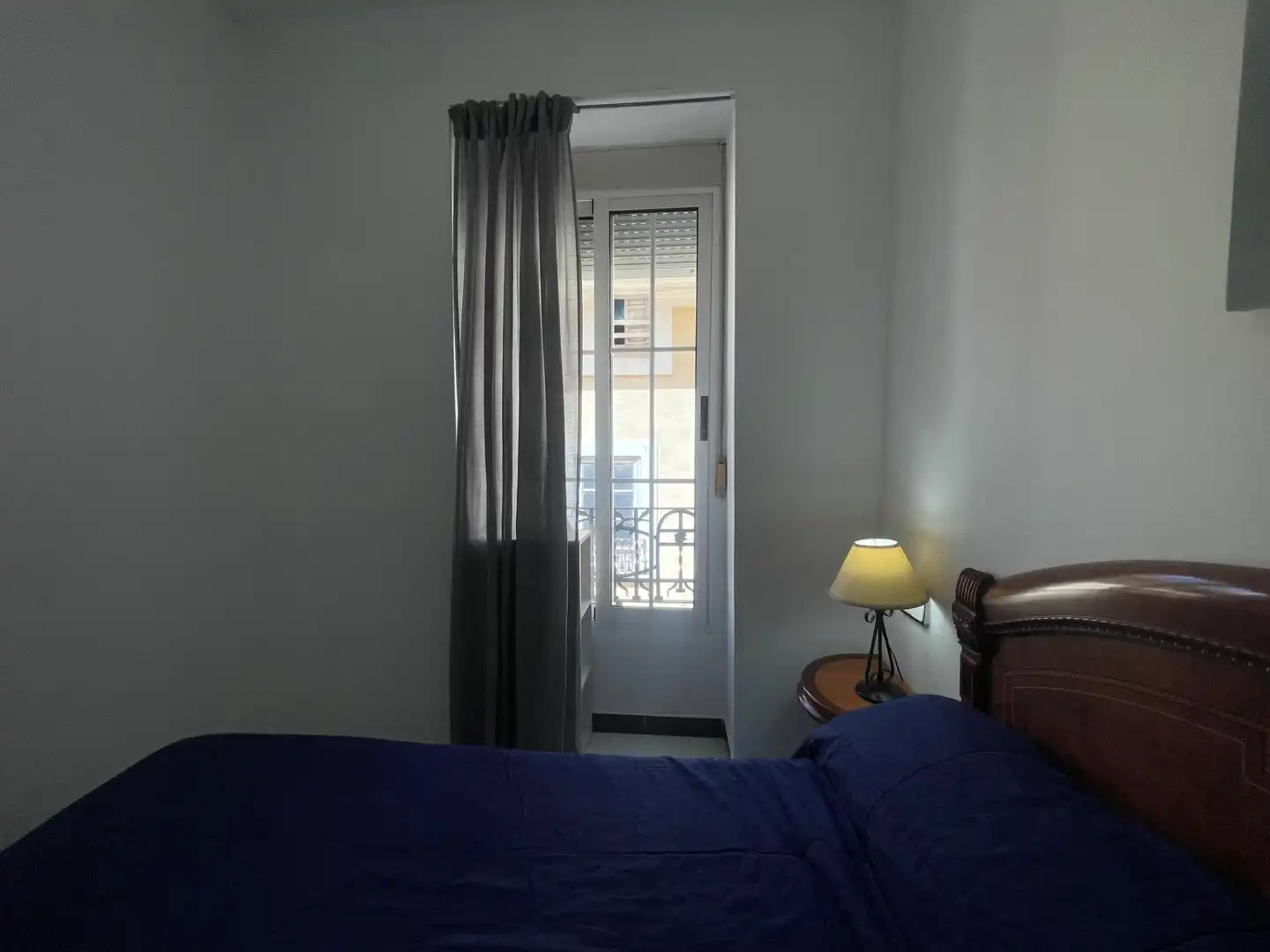 Habitación de Apartamento de alquiler en Requena con Balcón