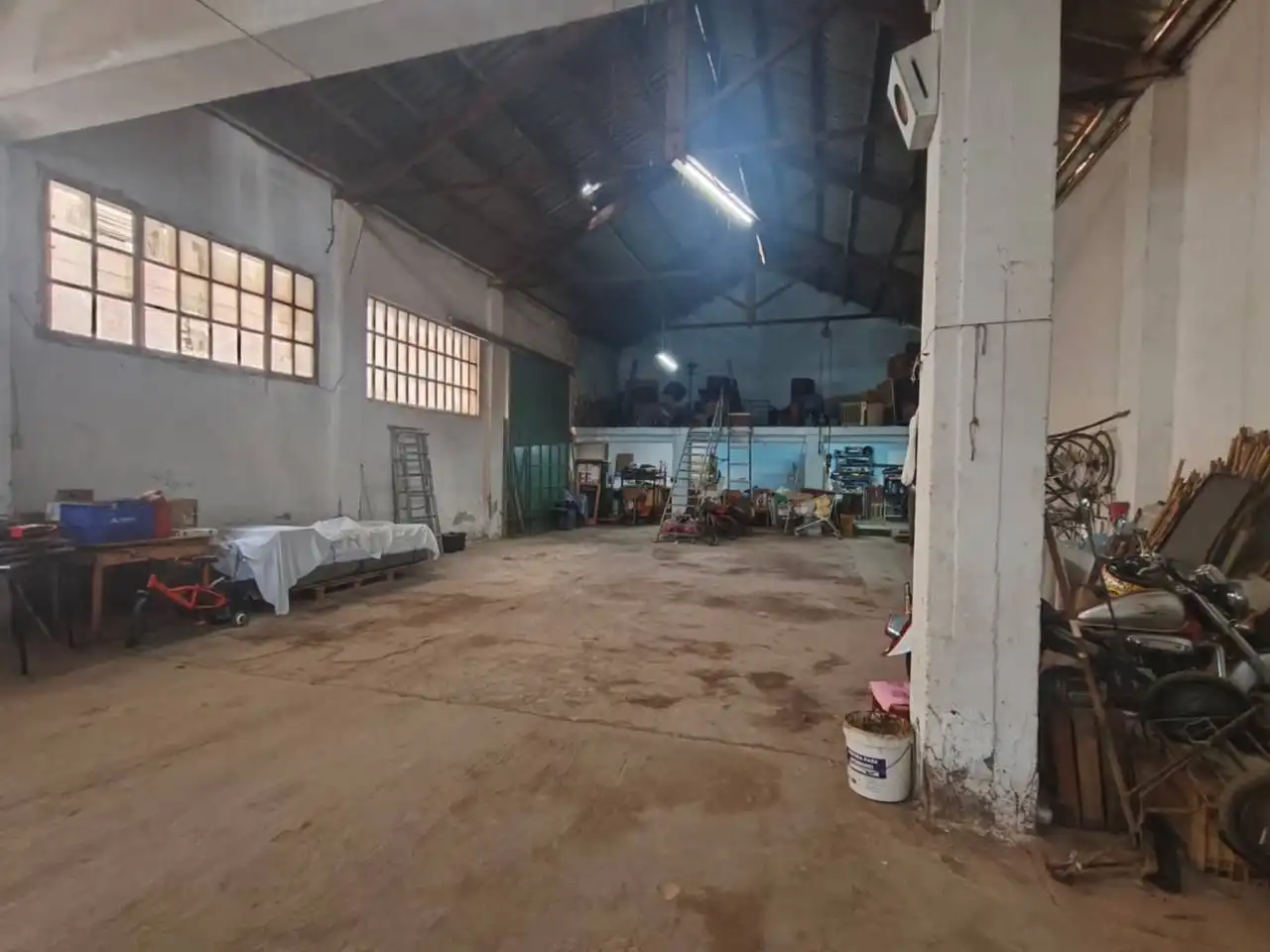 Fabrikhallen zum Verkauf in Vila-real