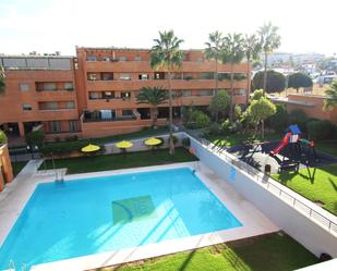 Piscina de Pis en venda en Torremolinos amb Aire condicionat, Jardí privat i Terrassa