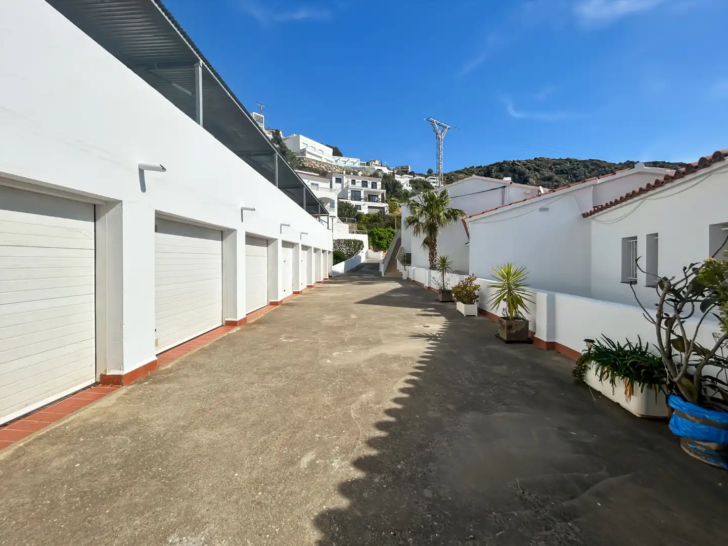 Exterior view of Duplexes for sale in Roses  with Air Conditioner and Heating