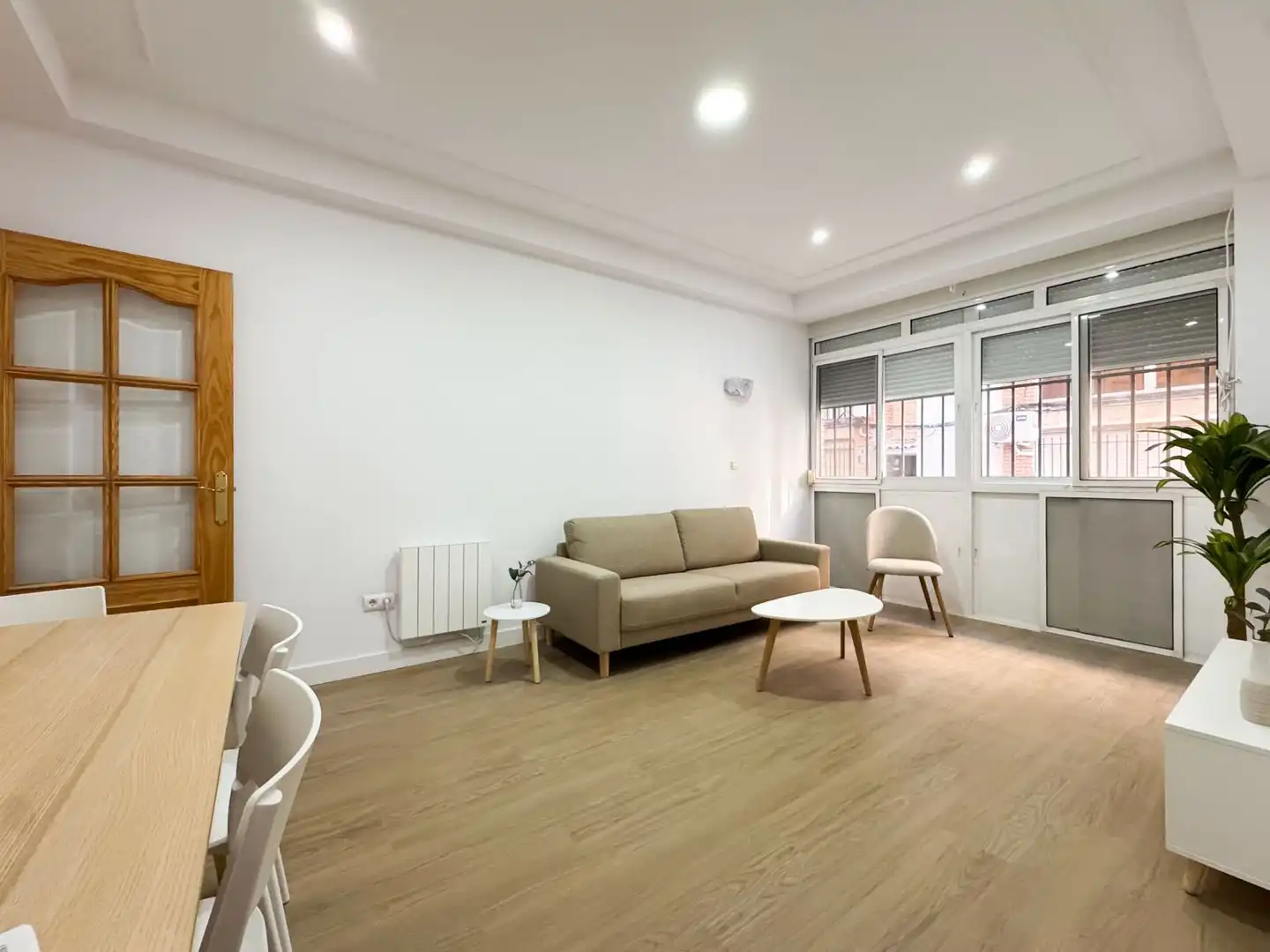 Living room of Flat for rent in Puertollano  with Air Conditioner, Heating and Furnished