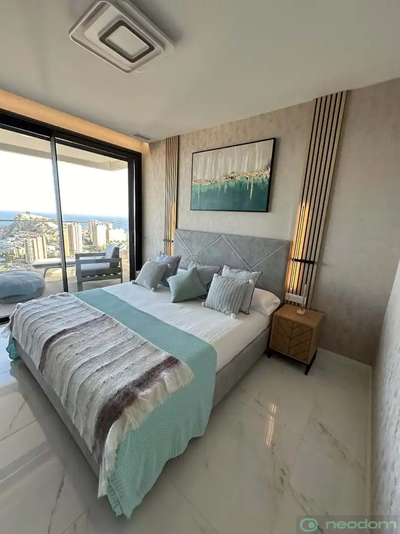 Bedroom of Flat for rent in Benidorm  with Air Conditioner, Terrace and Swimming Pool