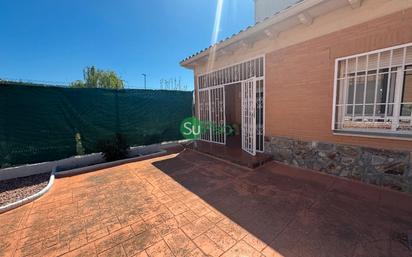 Haus oder Chalet zum verkauf in Calle Topacio, 19A, Yeles