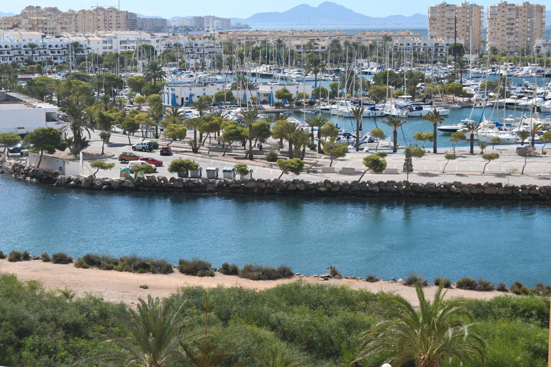 Vista exterior de Apartament en venda en La Manga del Mar Menor amb Aire condicionat, Calefacció i Terrassa