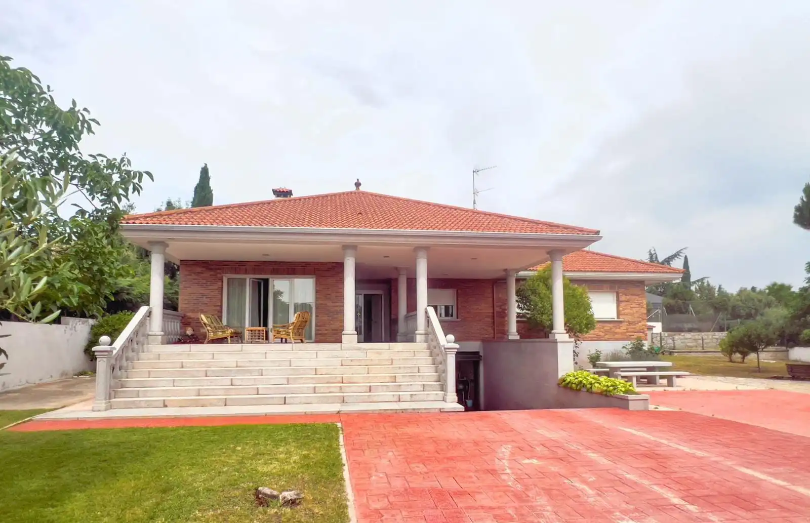 Houses for sale in Paseo de la Cañada, 21, El Guijo - Colonia España