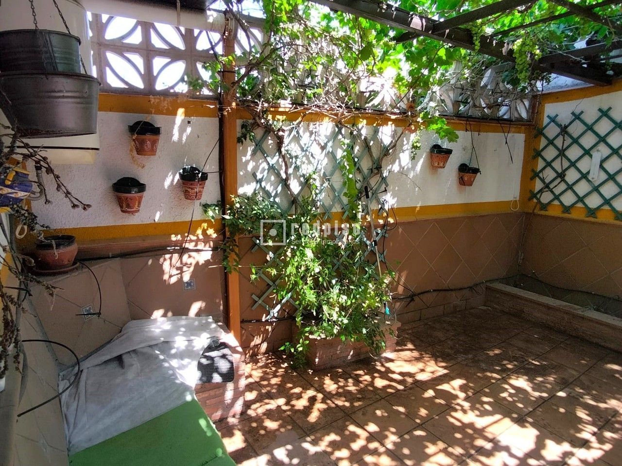 Garden of House or chalet for sale in Cebolla  with Air Conditioner, Heating and Terrace