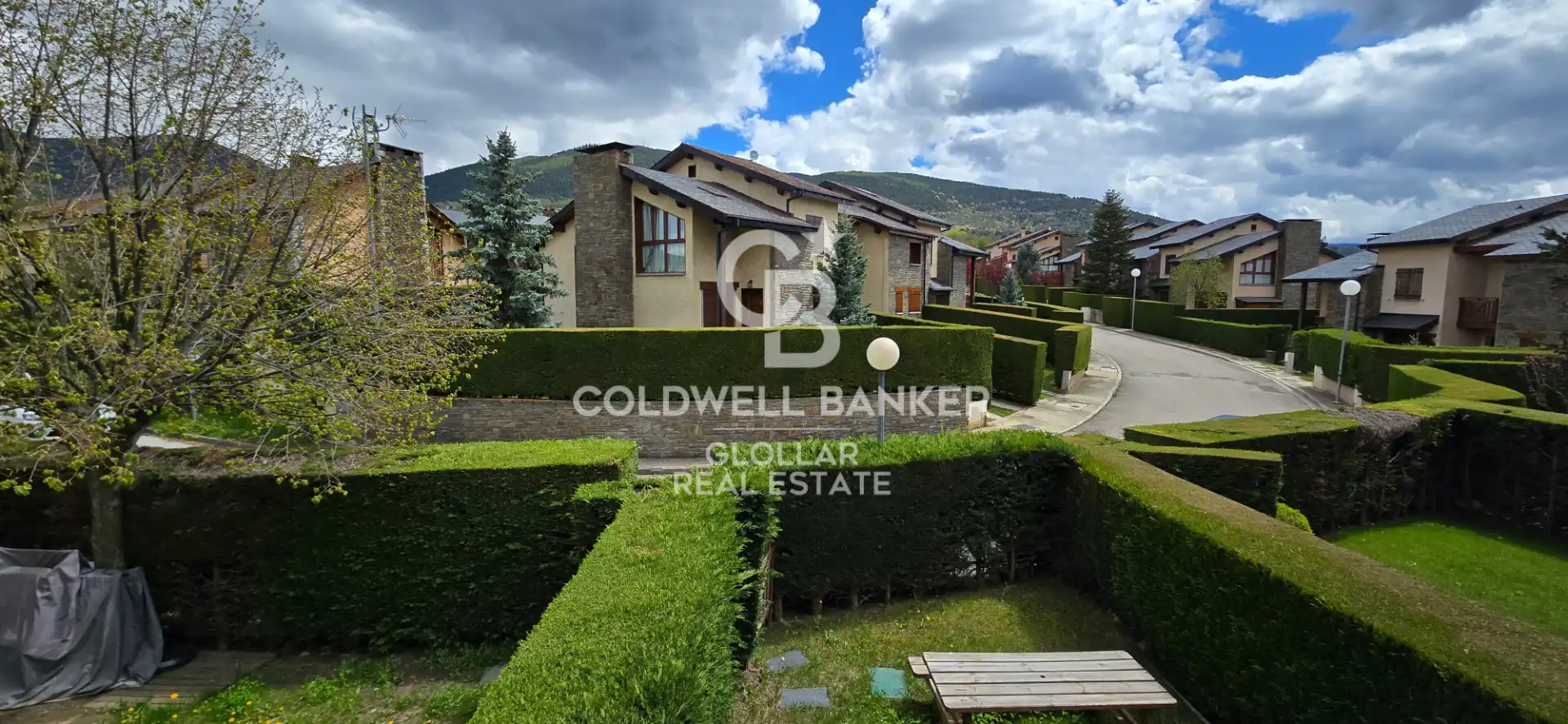 Exterior view of Detached homes for rent in Sainte - Léocadie  with Private garden, Parquet flooring and Terrace