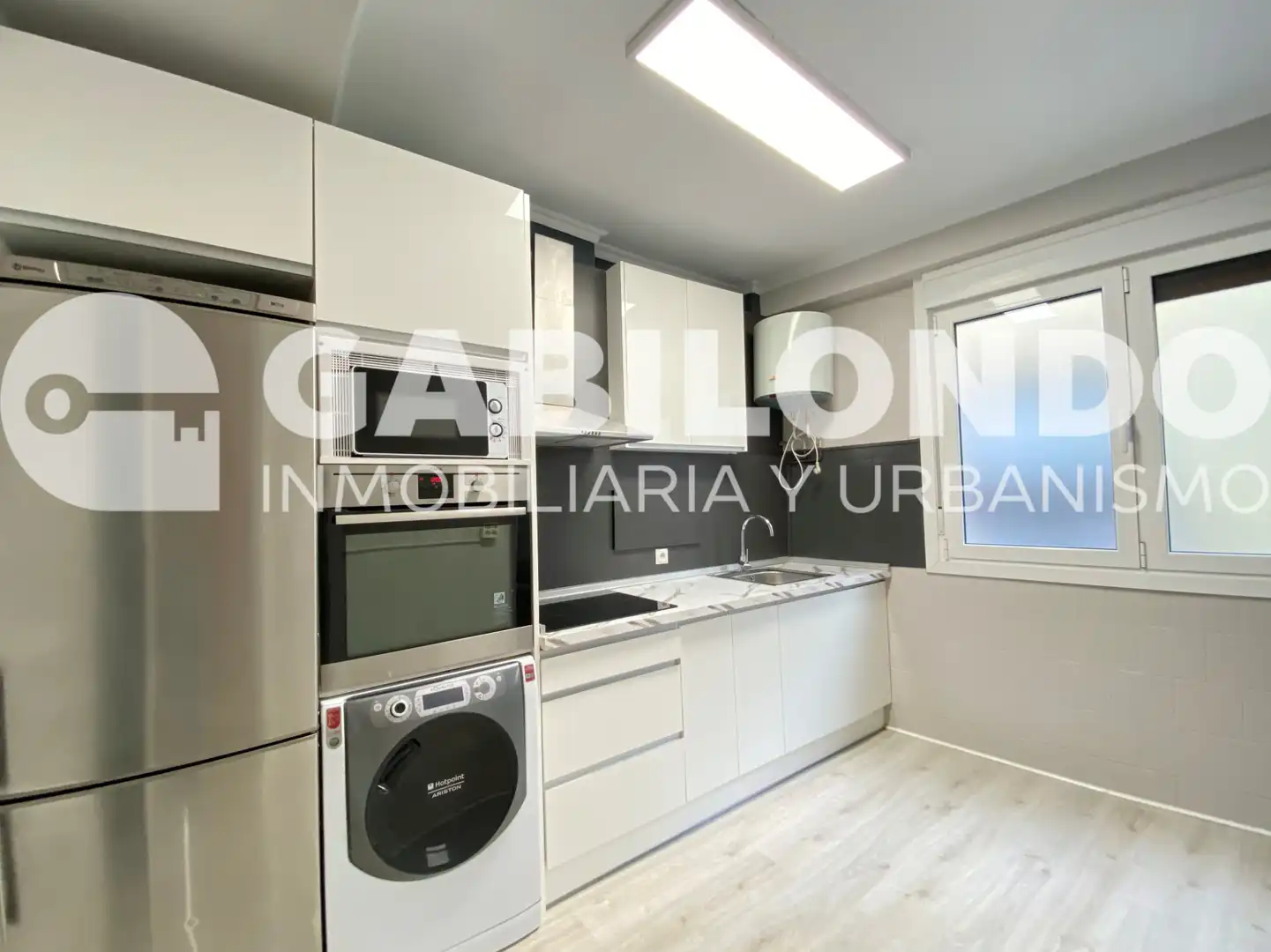 Cocina de Piso en venta en Elgoibar con Calefacción, Horno y Lavadora