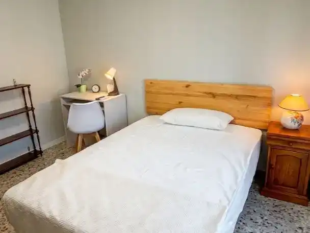 Schlafzimmer von Wohnung zur Miete in  Zaragoza Capital mit Balkon