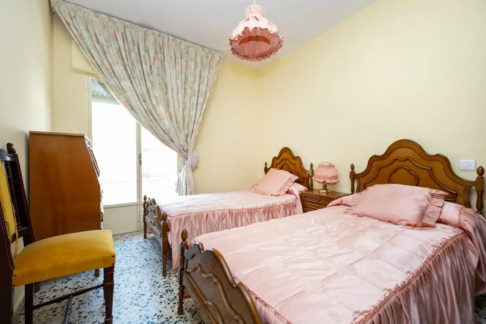 Habitación de Piso en venta en Lanjarón con Balcón