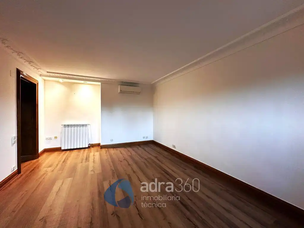 Bedroom of Houses for sale in Lardero  with Air Conditioner, Heating and Private garden