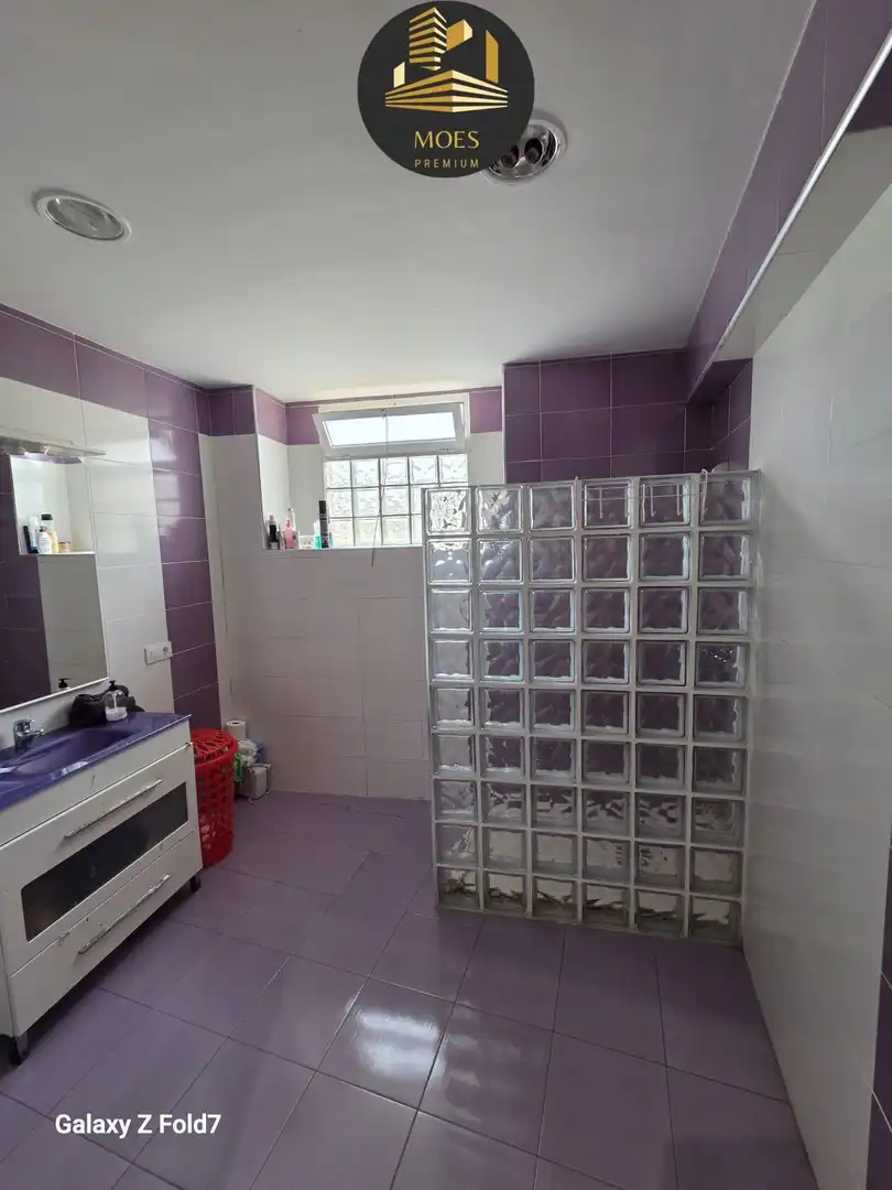 Bany de Casa o xalet en venda en Jaén amb Aire condicionat, Calefacció i Terrassa
