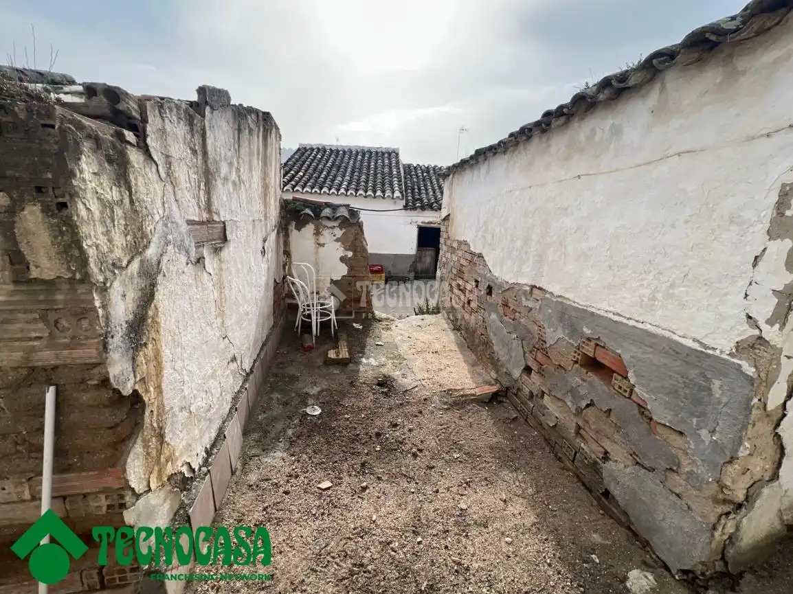 House with garden for sale in La Puebla de Montalbán, imagen 34
