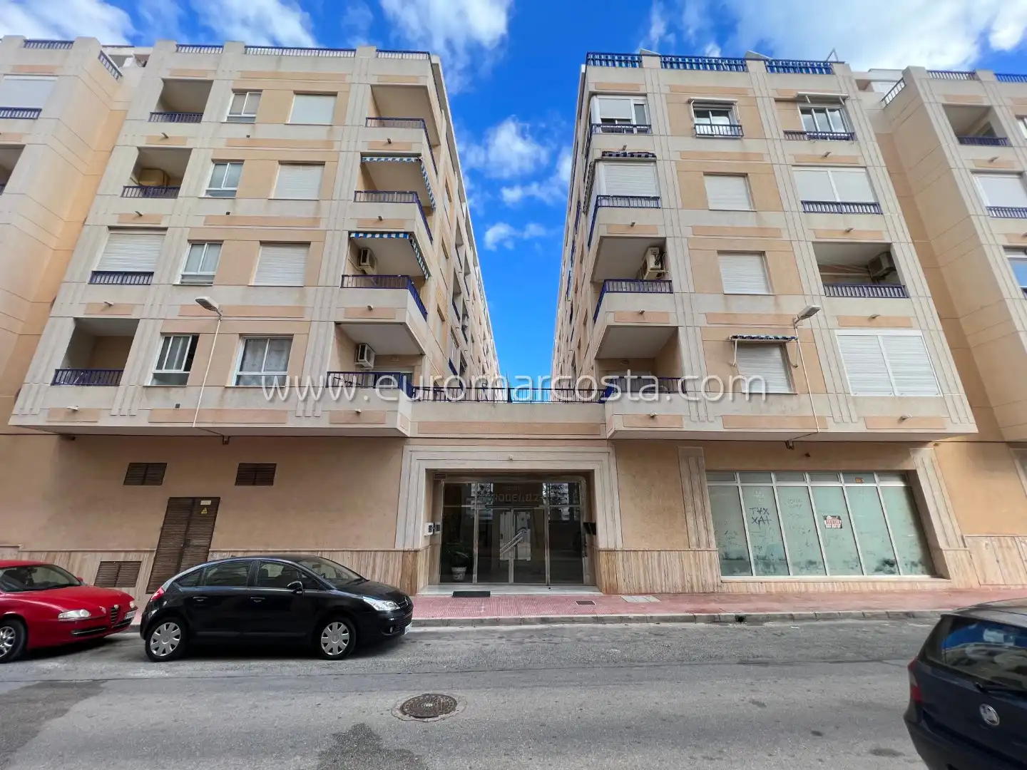 Individual con ascensor en venta en Calle Giner de los Ríos