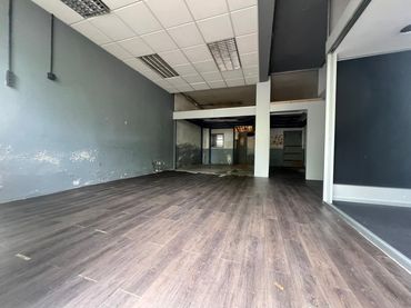 Local comercial en venda a Os Mallos