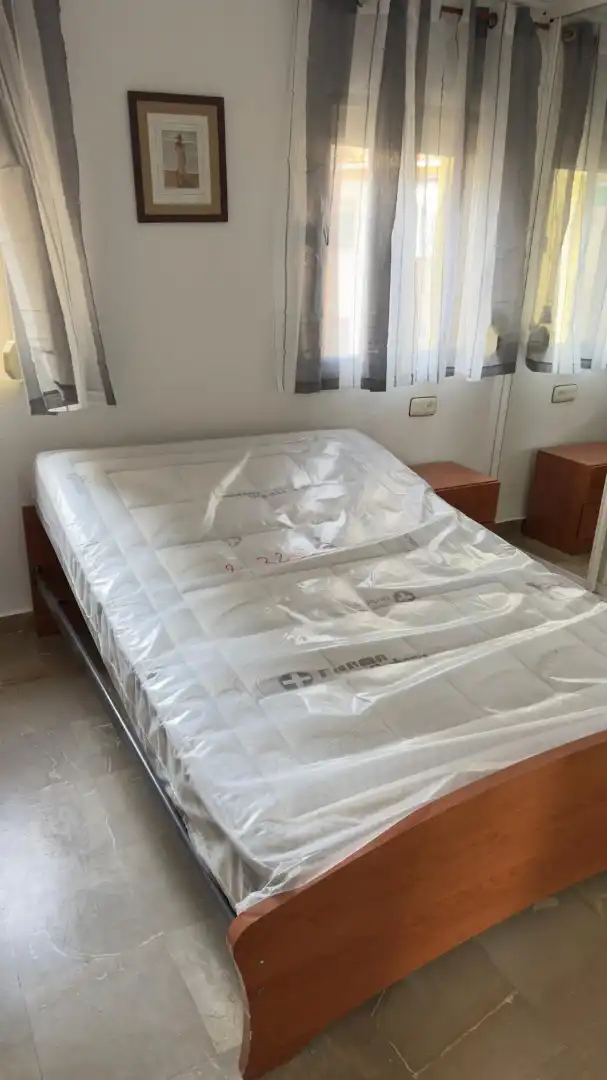 Bedroom of Flat for rent in Granada  with Air Conditioner, Furnished and Oven