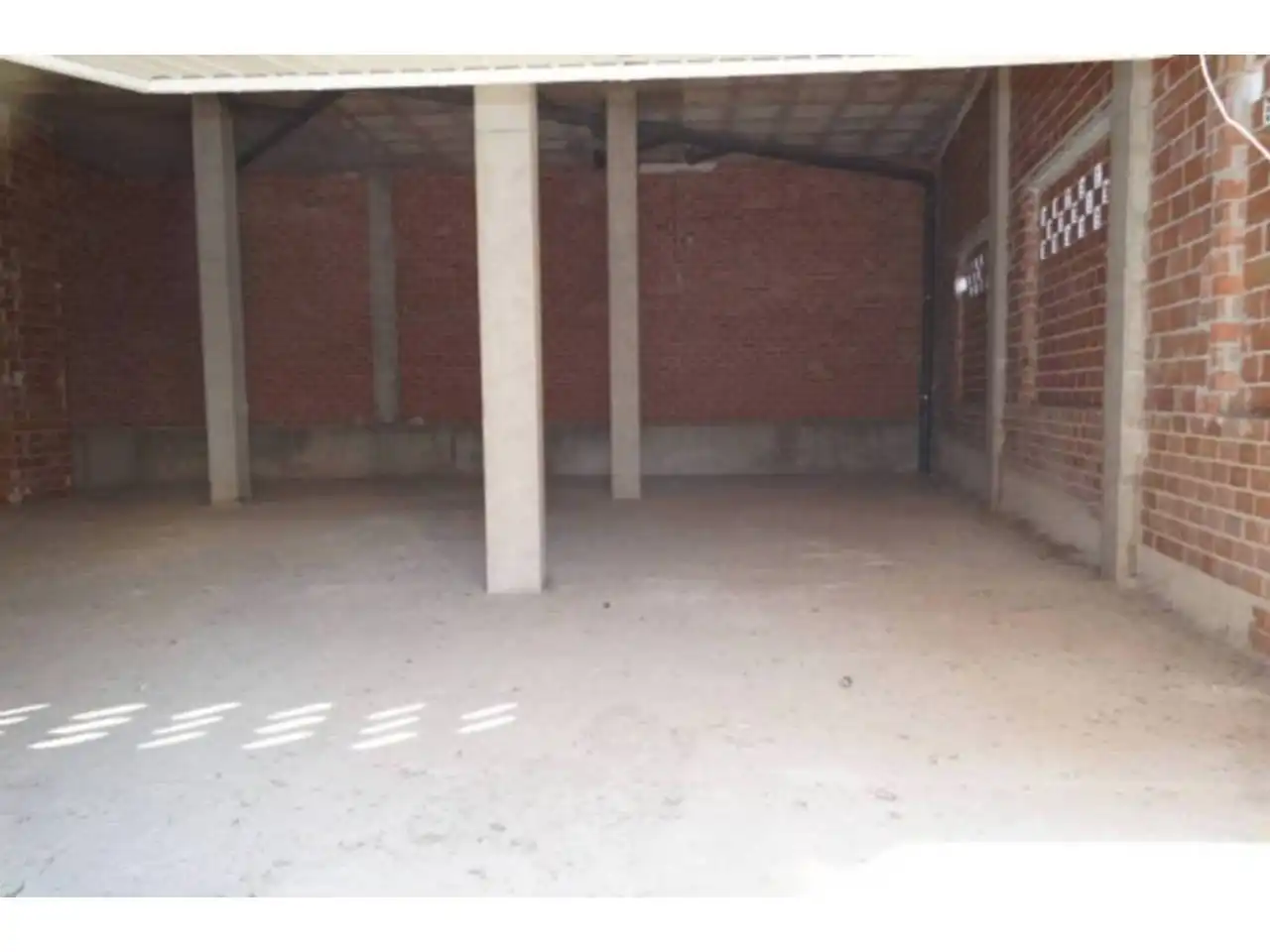 Local comercial en venda a Baena, imagen 5