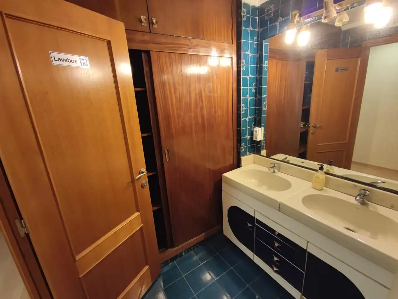 Badezimmer von Maisonette zur Miete in Valencia mit Terrasse und Möbliert