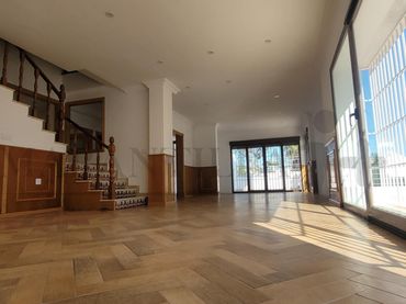 Detached house with pool for sale in Urbasur