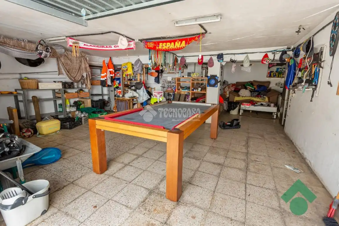 Casa adosada en venda en Algeciras amb Jardí privat, Terrassa i Piscina