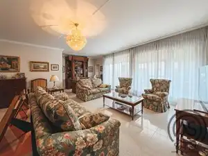 Sala d'estar de Casa o xalet en venda en La Puebla de Híjar amb Aire condicionat, Calefacció i Jardí privat
