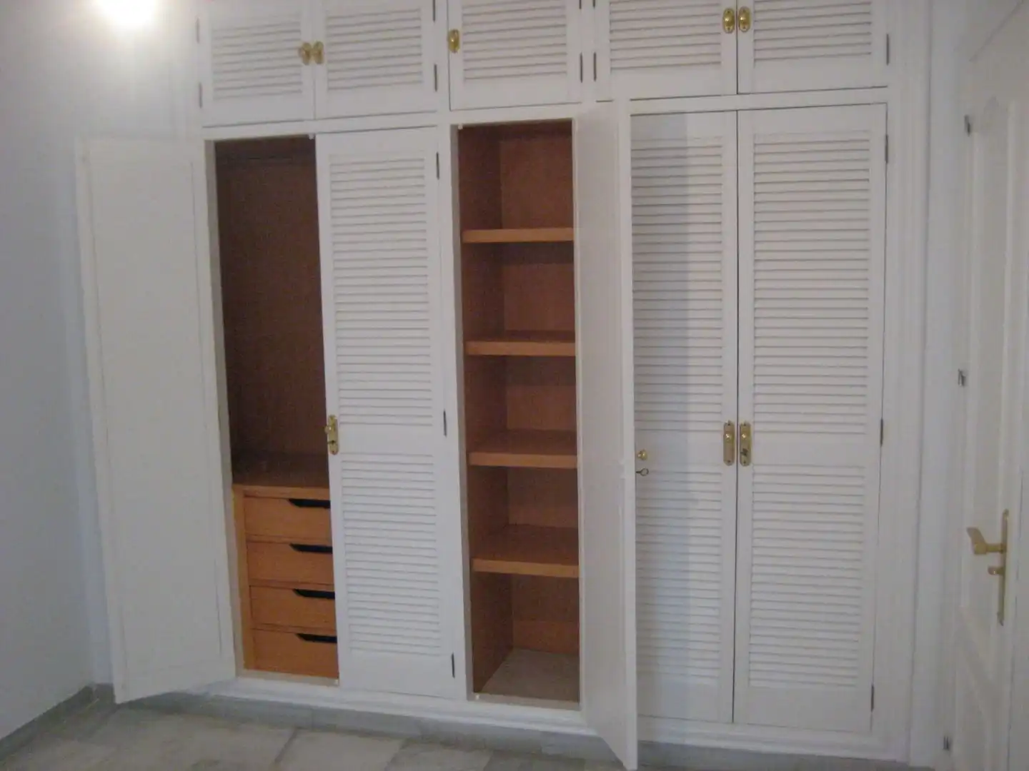 Habitación de Piso en venta en Melilla con Aire acondicionado