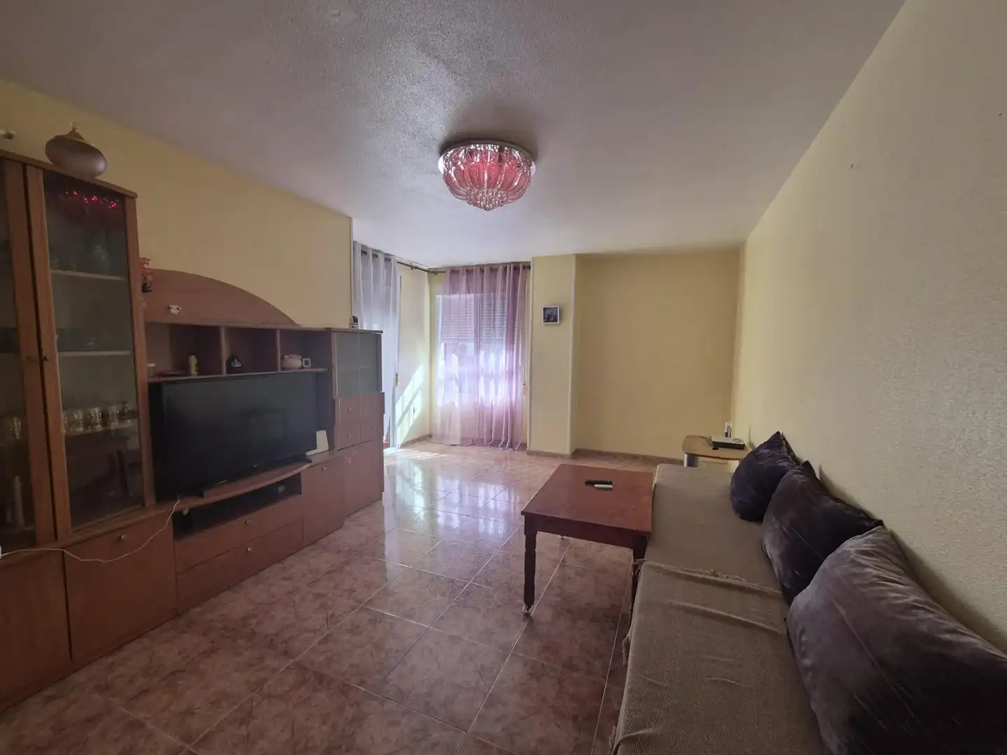 Sala d'estar de Pis de lloguer en El Ejido amb Terrassa, Moblat i Balcó