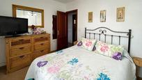 Bedroom of Flat for sale in  Granada Capital  with Air Conditioner and Terrace