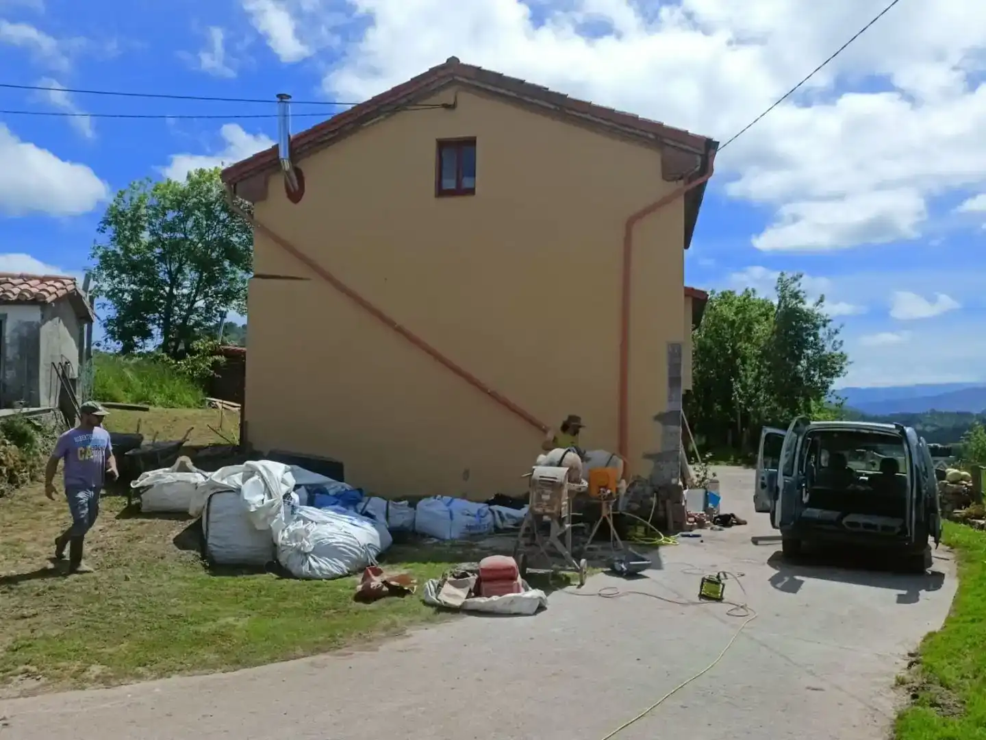 Vista exterior de Casa adosada en venda en Cabranes