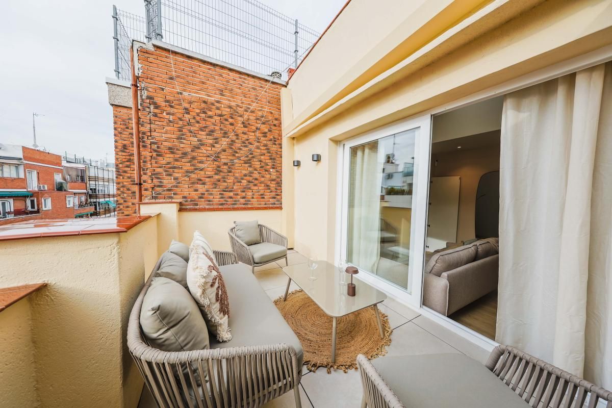 Terrace of Attic for sale in  Madrid Capital  with Heating, Terrace and Furnished