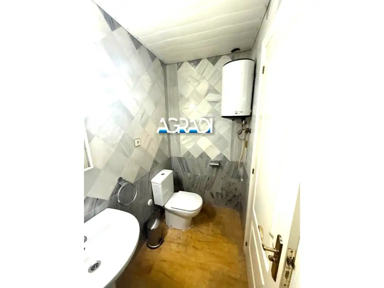 Local comercial de lloguer a Calle lluis vives 35, imagen 12