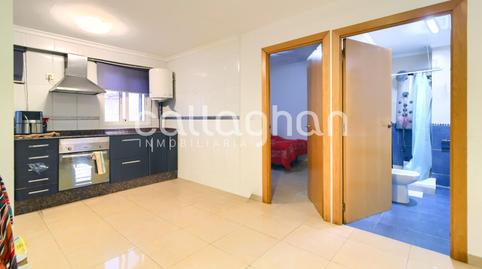 Foto 2 de Piso en venta en Calle de Ausiàs March, El Mercado, Manises