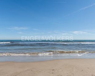 Duplex to rent in  Valencia Capital  with Air Conditioner, Heating and Storage room