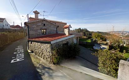 Vista exterior de Casa adosada de lloguer en Vigo  amb Terrassa