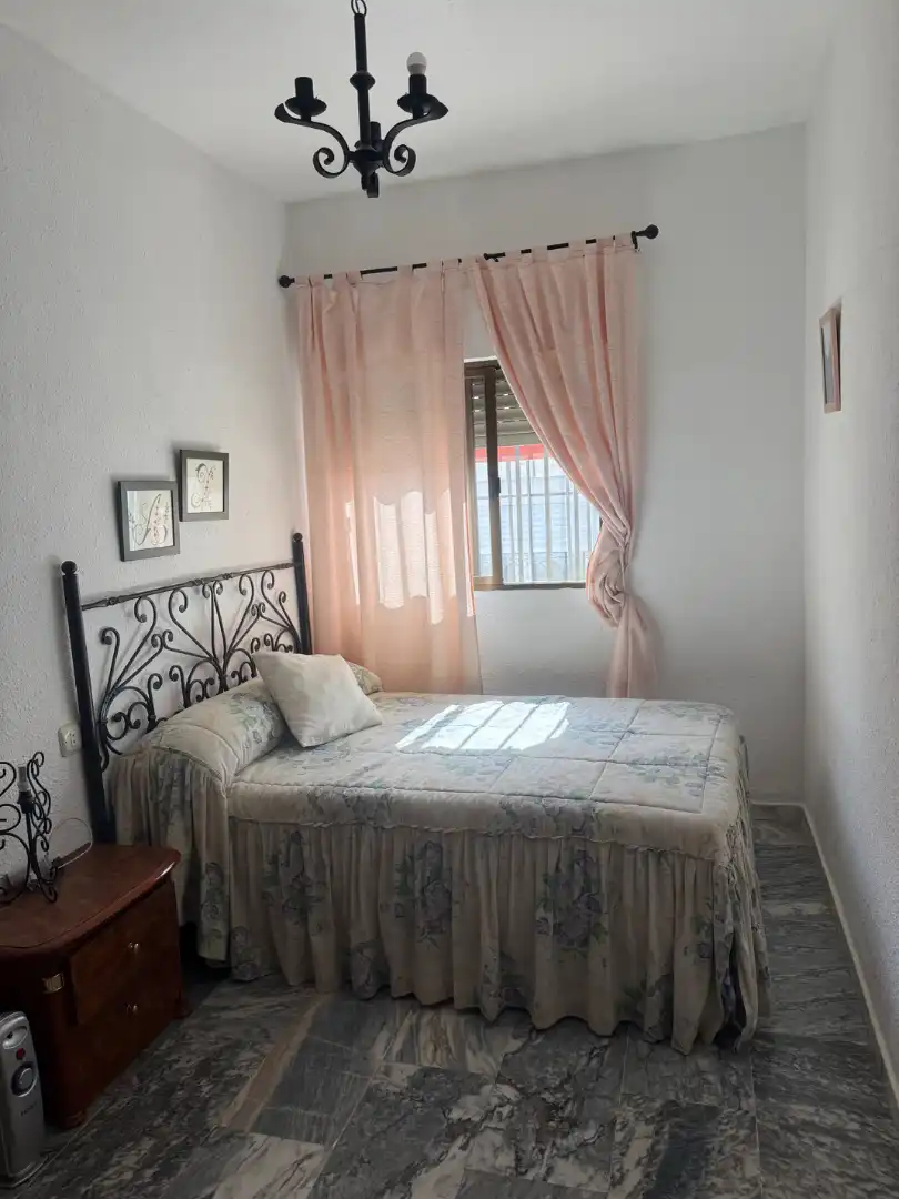 Habitación de Finca rústica en venta en Badajoz con Aire acondicionado, Calefacción y Jardín privado