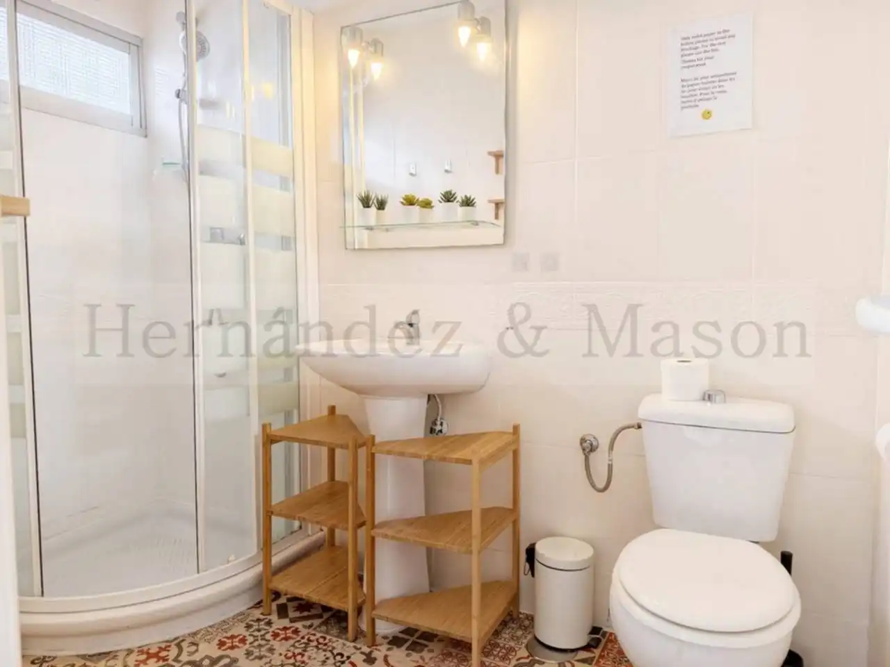Bany de Apartament en venda en Benalmádena amb Aire condicionat, Terrassa i Moblat