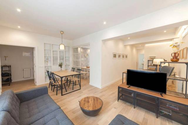 Piso en Alquiler en N/A en Cortes - Huertas