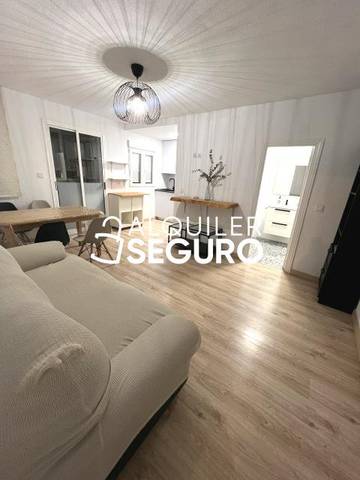 Piso en Alquiler en Carabelos en San Fermín