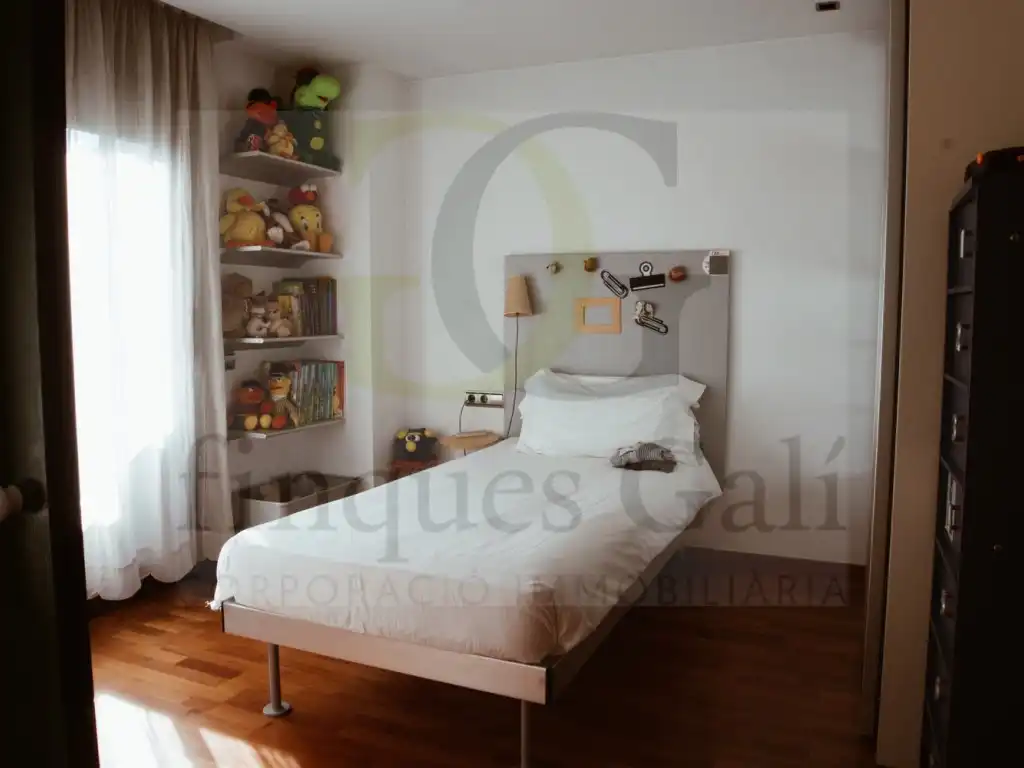 Bedroom of Duplexes for sale in Manresa  with Air Conditioner, Terrace and Storage room
