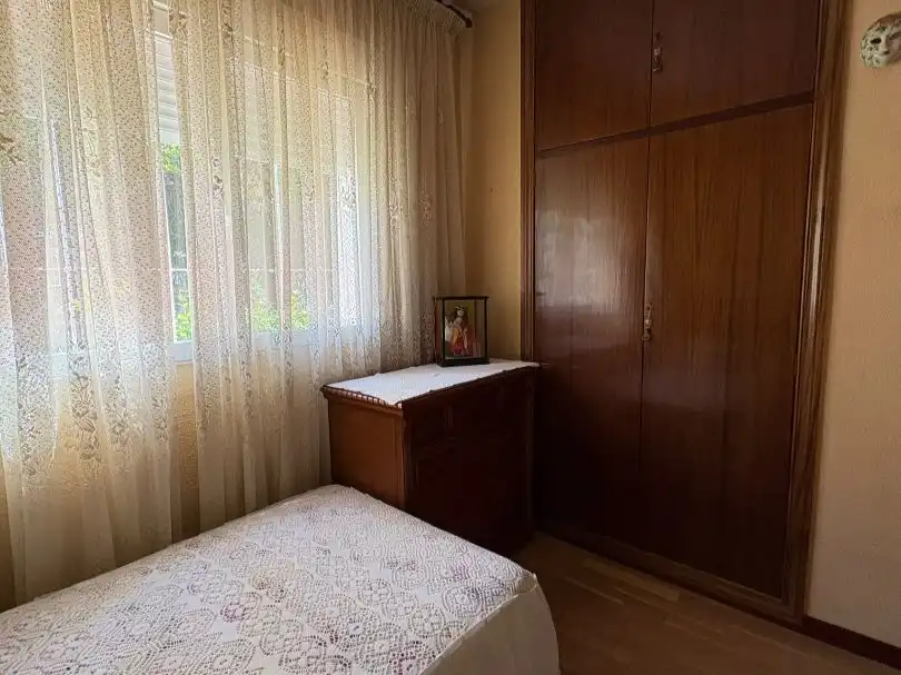 Bedroom of Flat for sale in Fuencarral - El Pardo