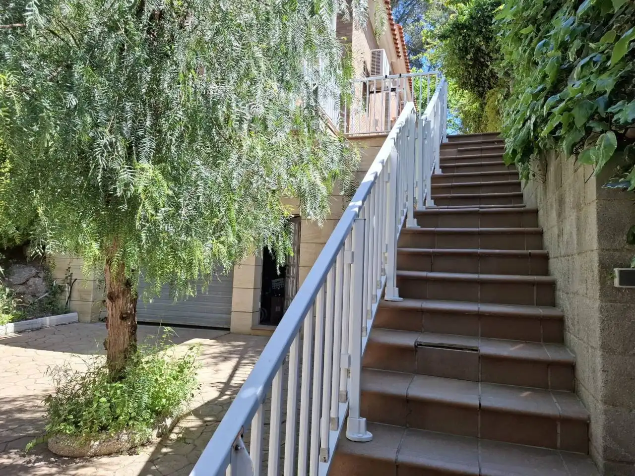 Terrassa de Casa o xalet en venda en Rubí amb Aire condicionat, Calefacció i Jardí privat