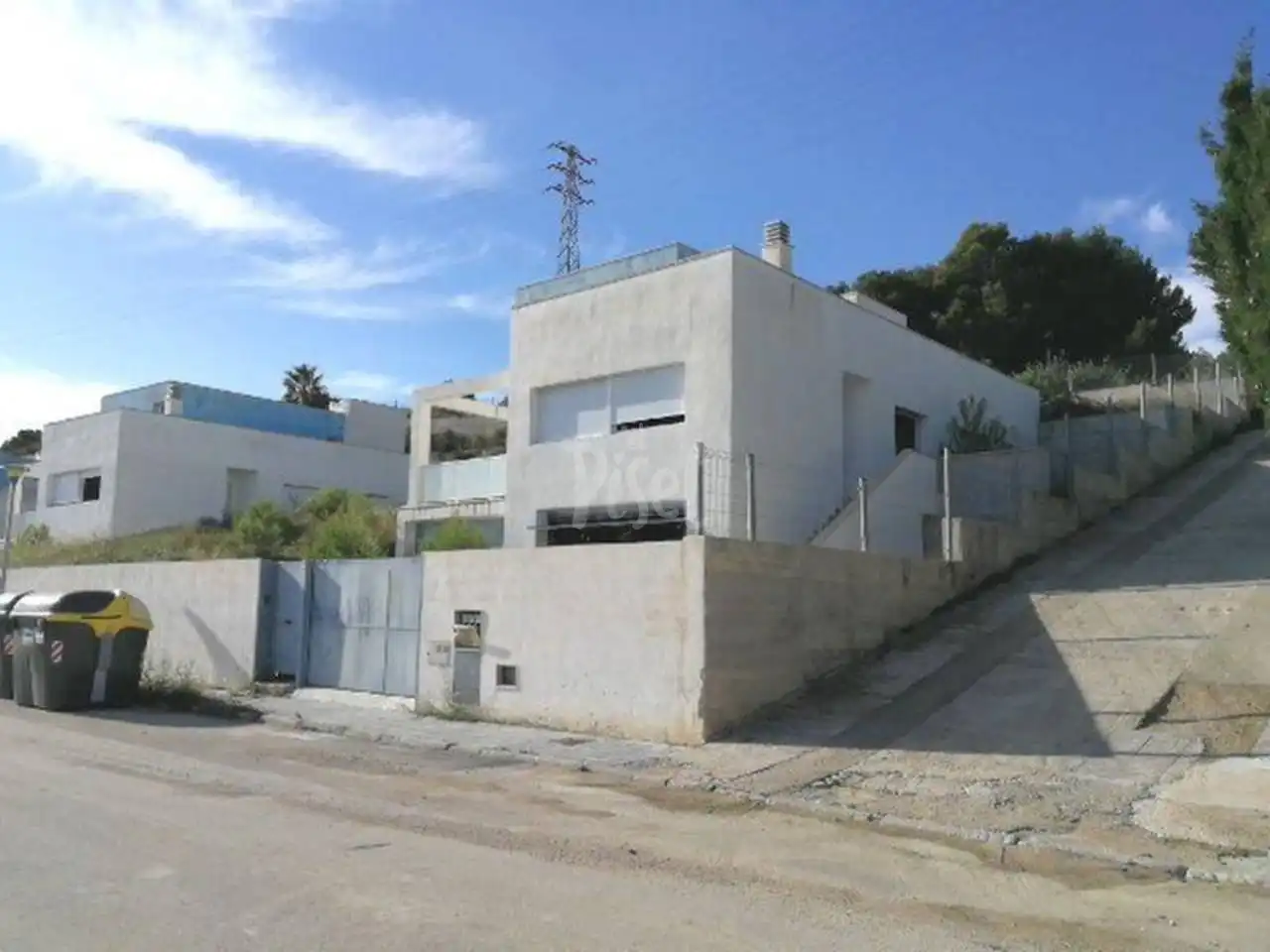 Vista exterior de Casa o xalet en venda en El Vendrell amb Jardí privat i Terrassa