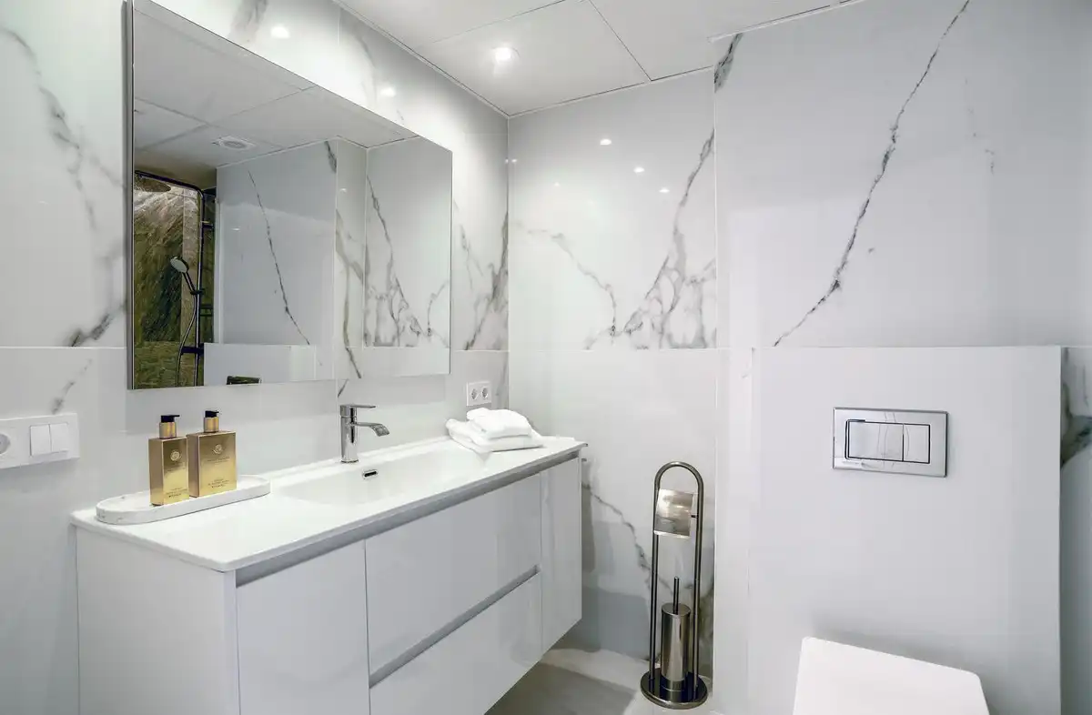 Piso con ascensor en venta en Elviria - Cabopino, imagen 10
