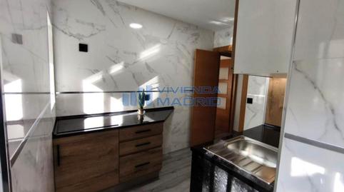 Foto 4 de Piso en venta en Calle Doña Francisquita, Los Ángeles, Madrid